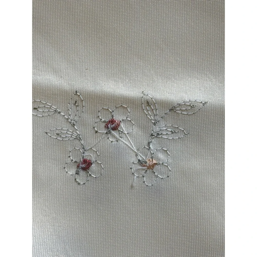 Vintage Cream Linen Dinner Napkins Set of 8 Embroidered Scalloped Edge NOS New